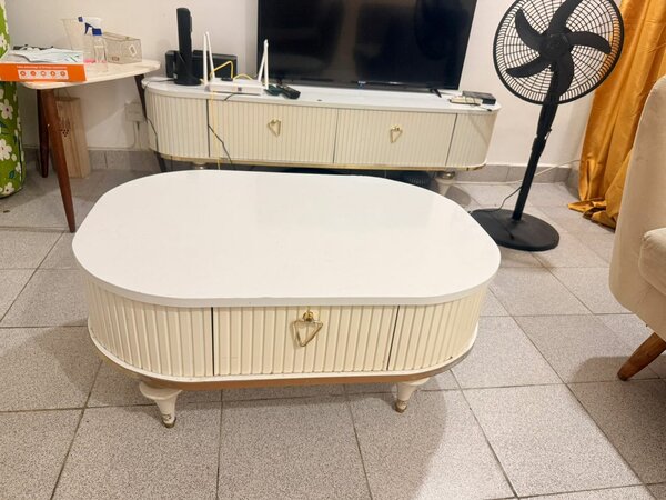 Table basse  et meuble tele