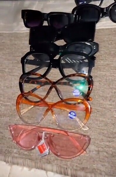 Lunettes de soleil stylées