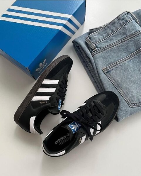 Baskets Adidas Samba Noires