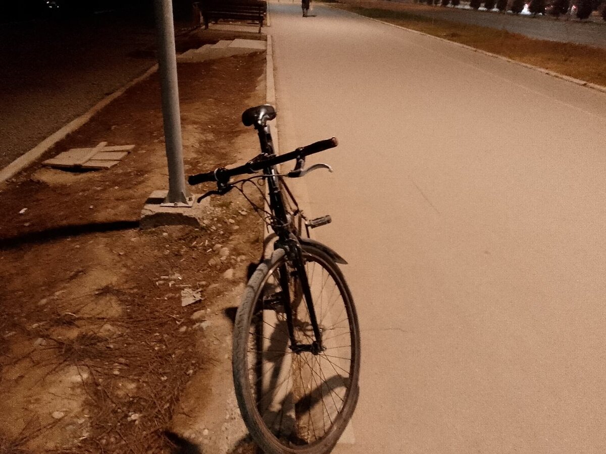 На продаже очен хорошый шоссейник почти новый срочная цена