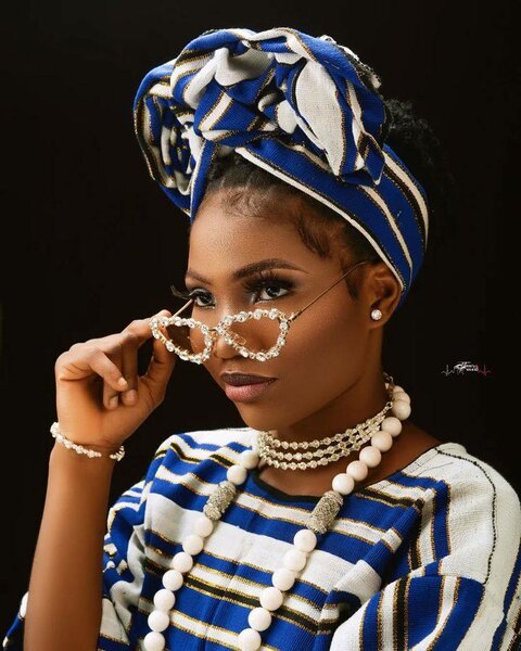 Lunettes de soleil cœur bijoux