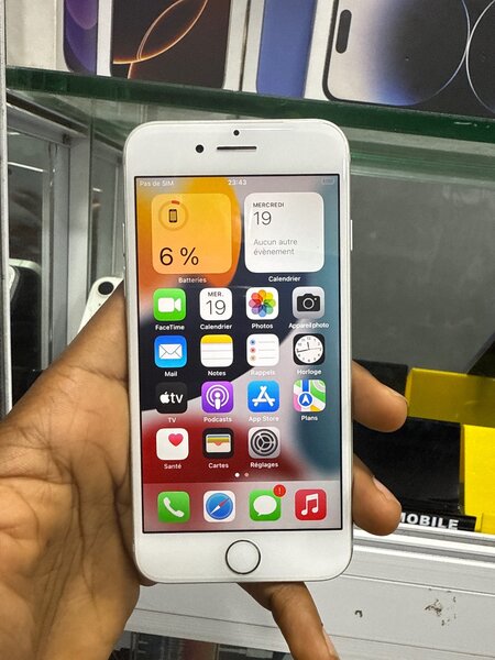 iPhone 7 simple 32gb quasi neufs