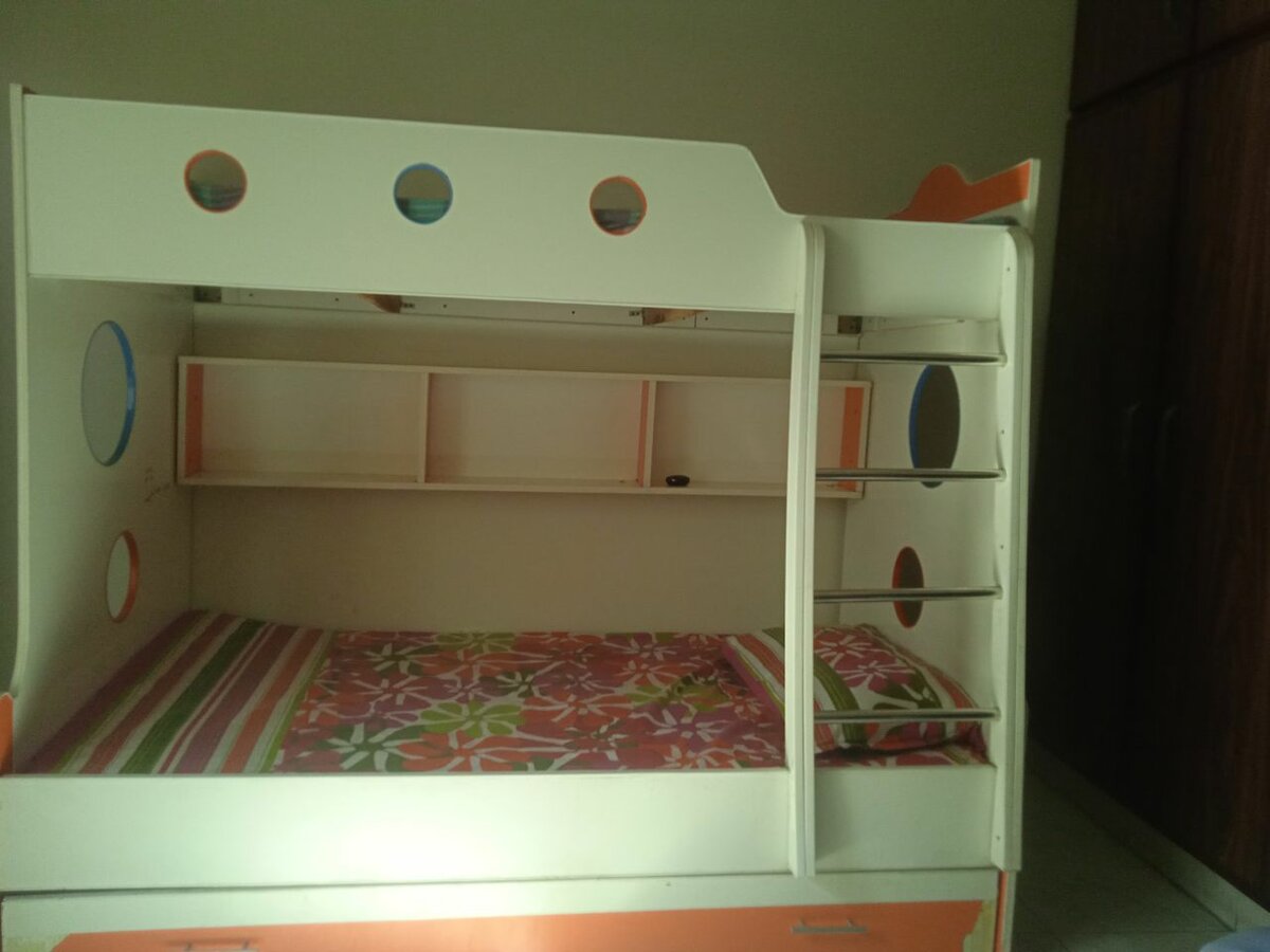 Bunk bed
