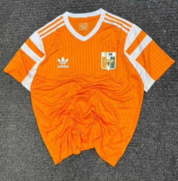 Maillot de football orange Adidas