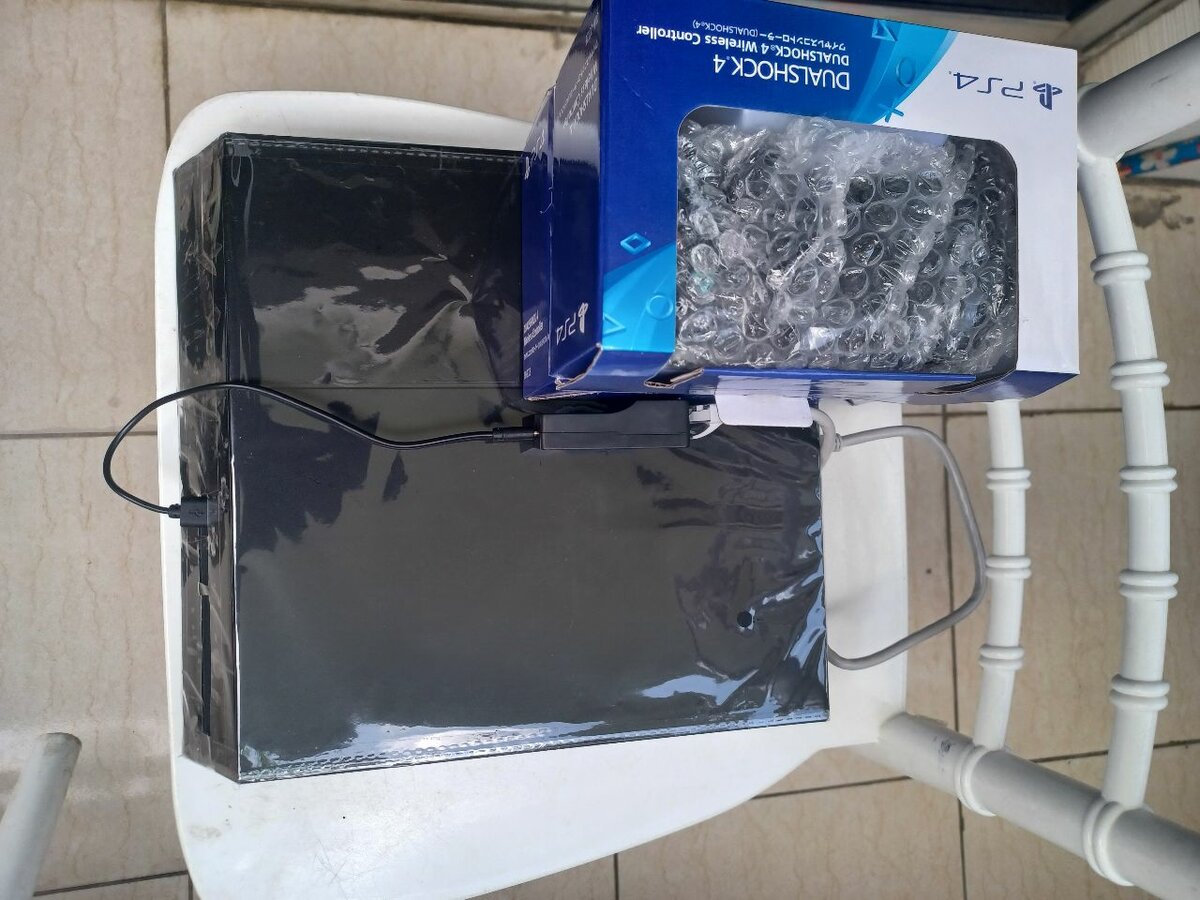 Console de Jeu PS4 craque