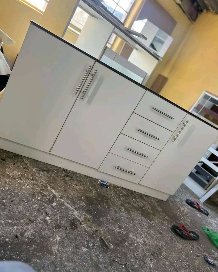 Kitchen base