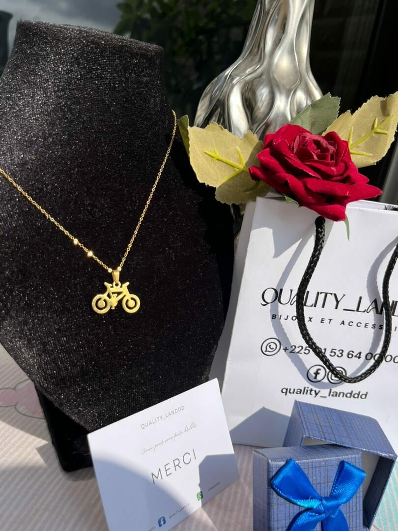 Collier Pendentif Doré