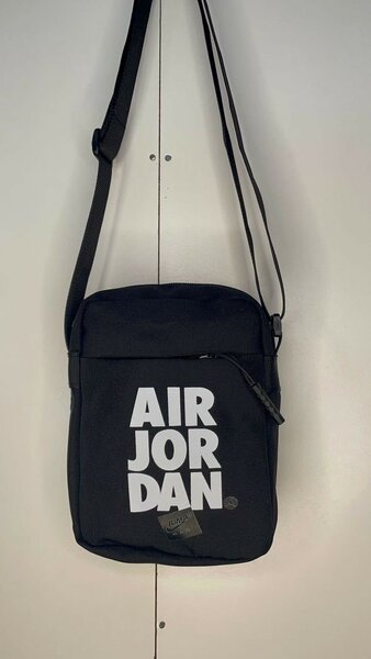 AIR JORDAN SLING BAG