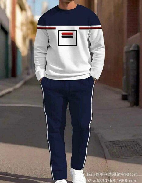 Ensemble sport homme moderne