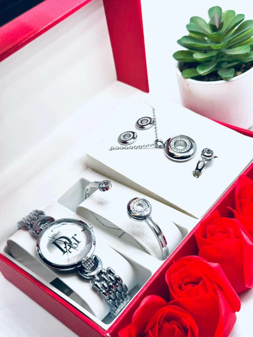 COFFRET DE BIJOUX COMPLET POUR LA SAINT VALENTIN