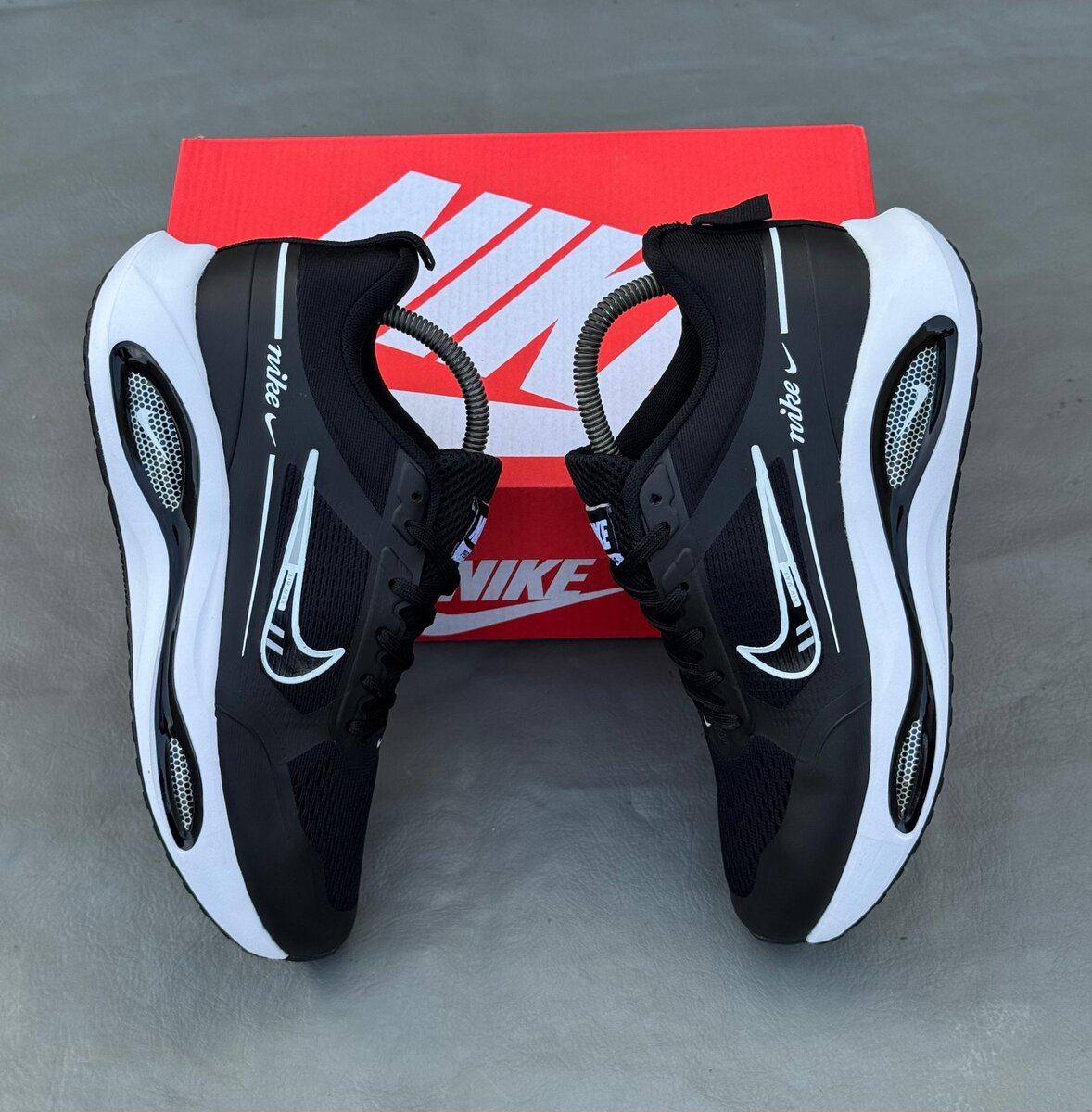 Nike baskets noires sport