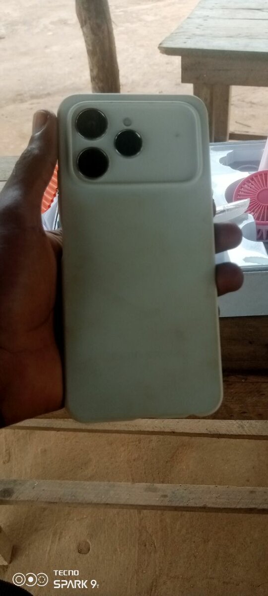 Smartphone Android Tecno Spark 9