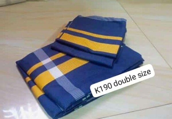 Bed linen set (2 sheets and 2 pillowcases)