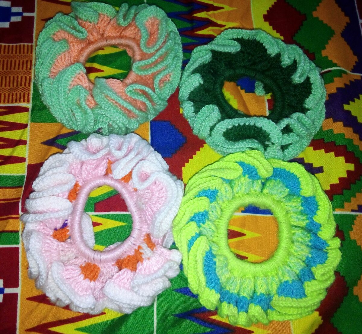 Chouchous en laine colorés