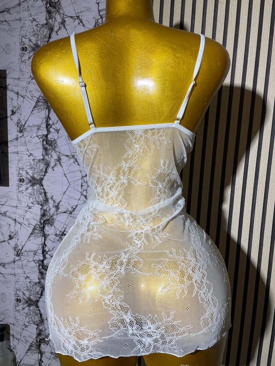 Nuisette en dentelle