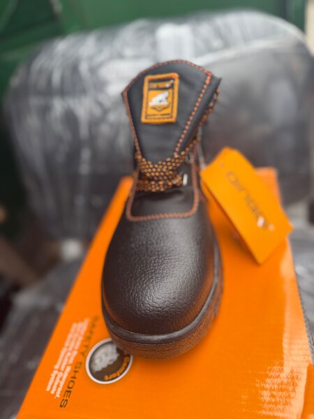 CHAUSSURES DE SÉCURITÉ