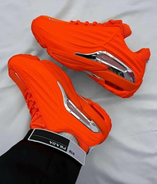 Baskets Prada Orange Futuristes