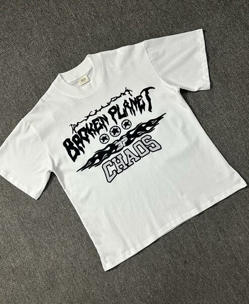 Stylish unisex t-shirt with print