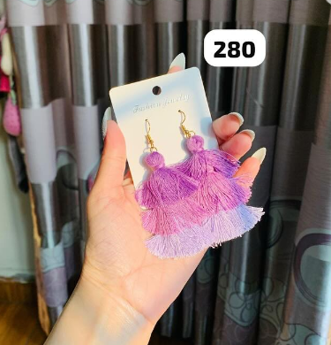 Earrings 