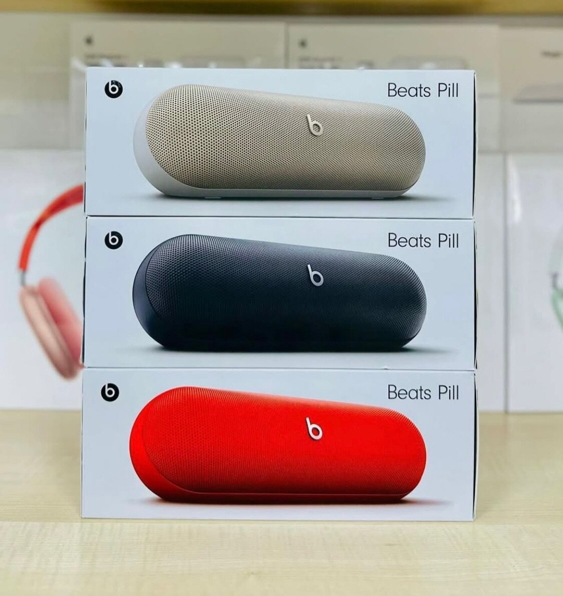 BEATS PILL BLUETOOTH SPEAKER