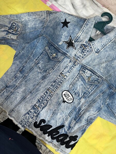 Джинсовая куртка