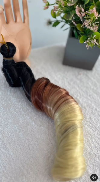 Spiral braids Luxury textures  24 inch