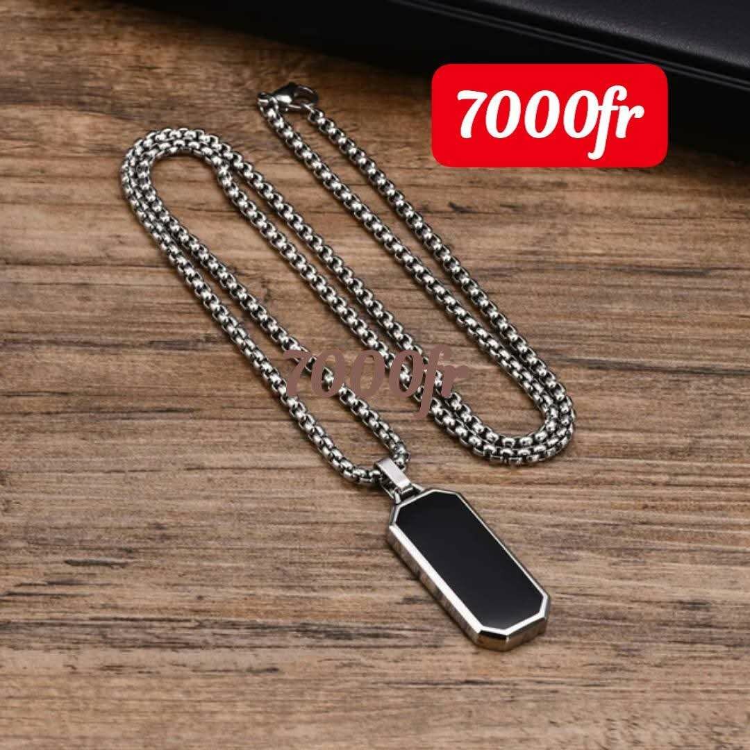 Collier Pendentif Minimaliste