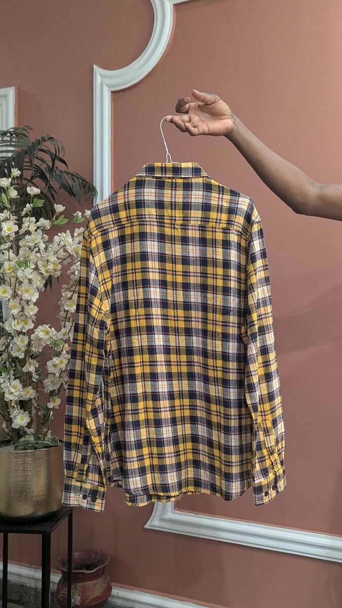 Chemise à carreaux jaune homme