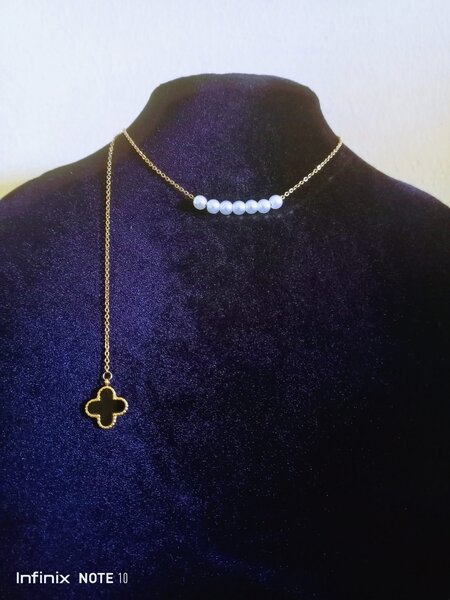 Collier en acier inoxydable et en perles