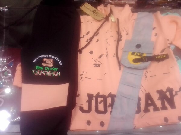 Kids play Suit