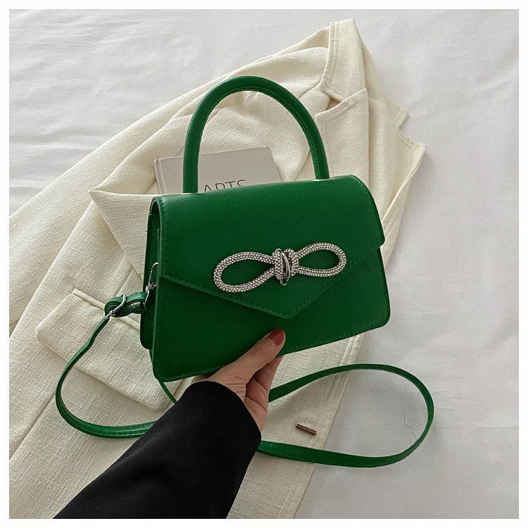 Stylish and fashionable women's bag green