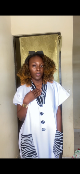 Tunique blanche à rayures