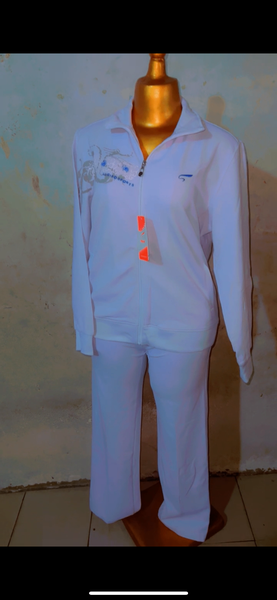 Survêtements Femme Élégants