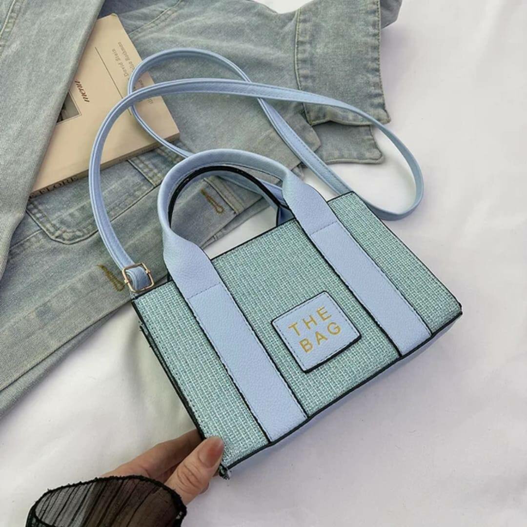 Sac à main argenté élégant