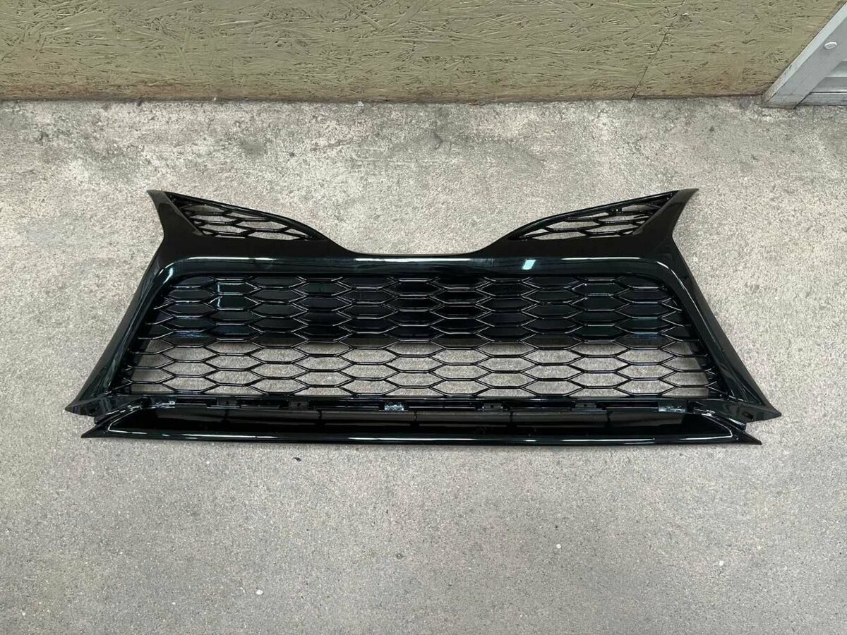 РЕЩЕТКА РАДИАТОРА