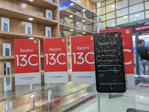 Redmi 13C.   256GB 8GB RAM