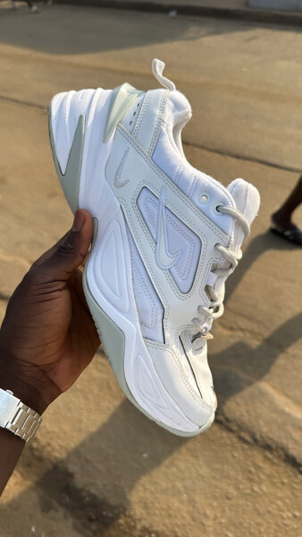 Chaussures de sport blanches