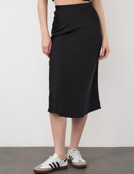 Юбка атласная на резинке