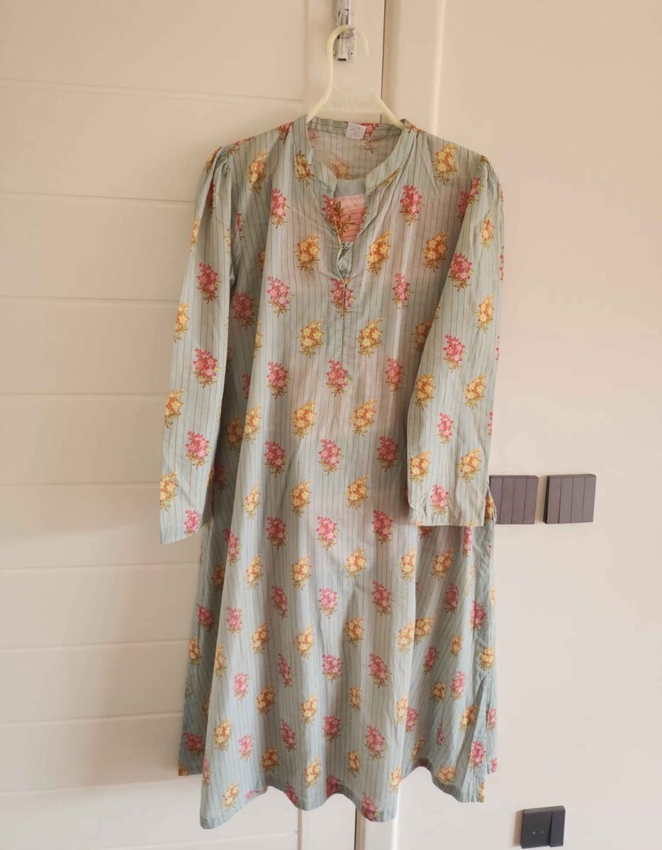 Beautiful stitched 2pc