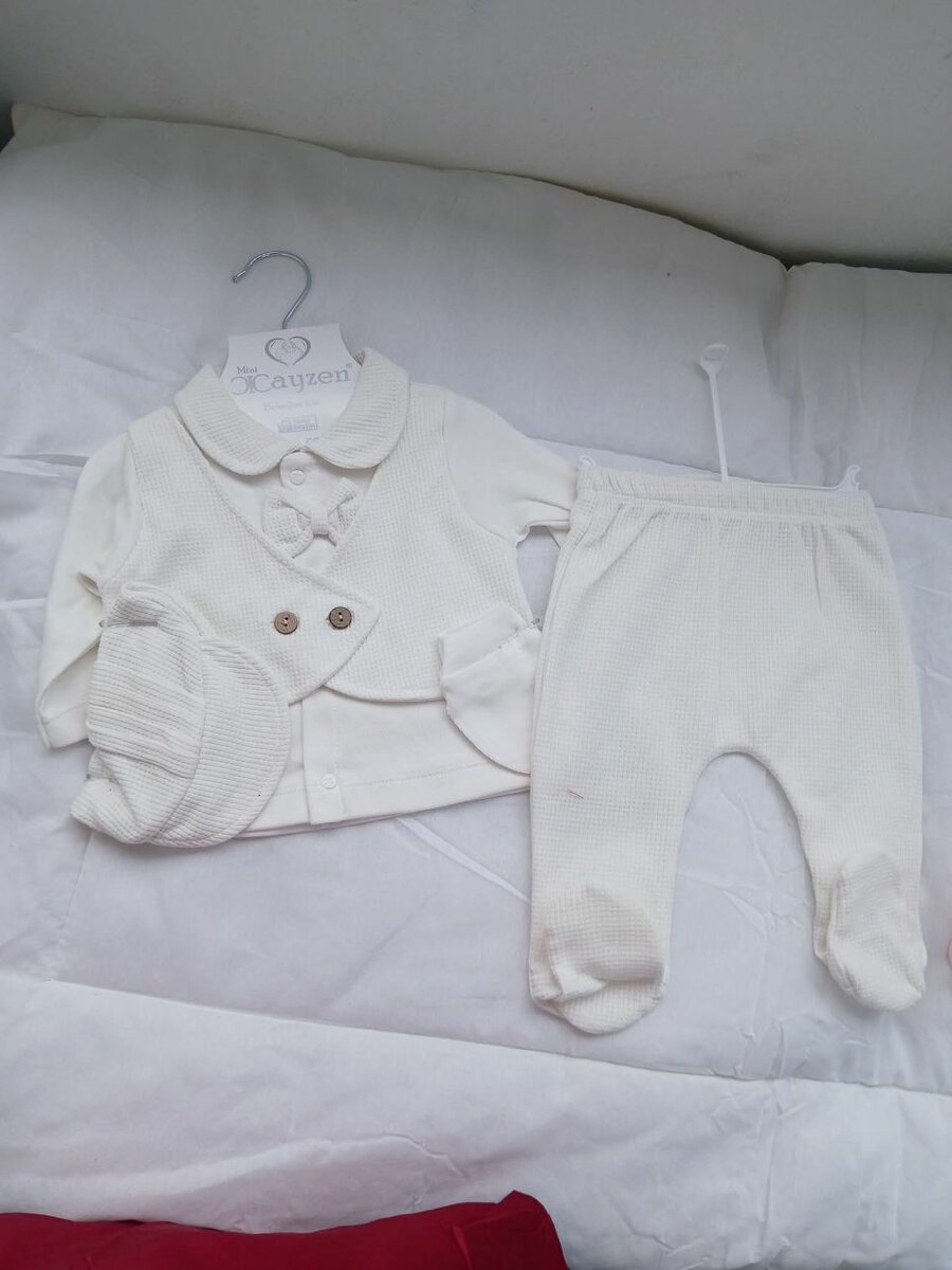 Ensemble élégant bébé blanc