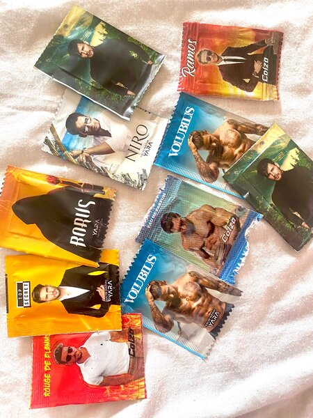 Assorted Men's Perfume Sachets