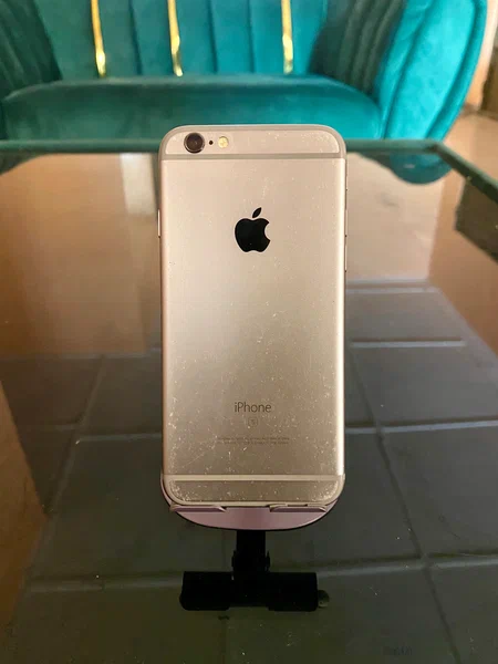 iPhone 6S 128Go écran fissuré