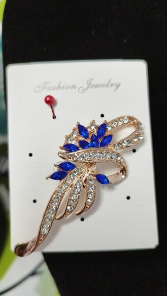 Broches pour femme