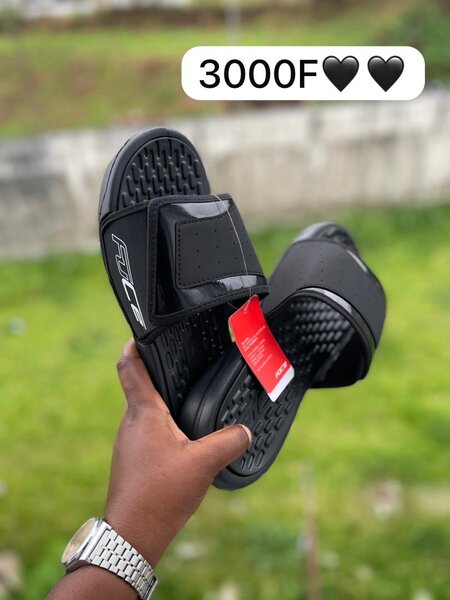 Sandales Homme Noires Élégantes