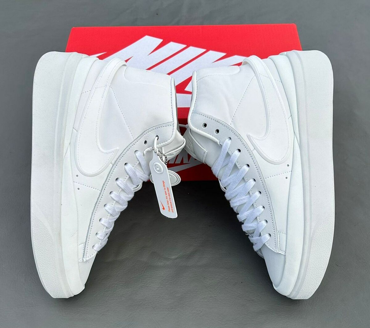 Baskets Nike blanches montantes