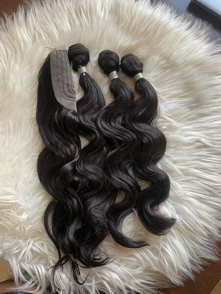 Lida human mix body wave 18 inches.
