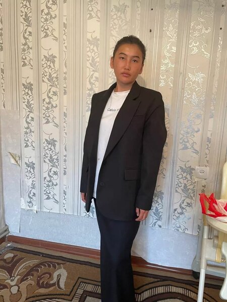 Кастюм с юбкой( прямая)