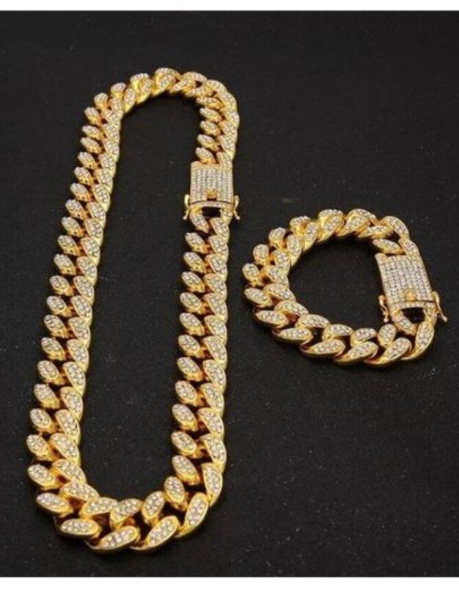 Chaîne en acier incrustée