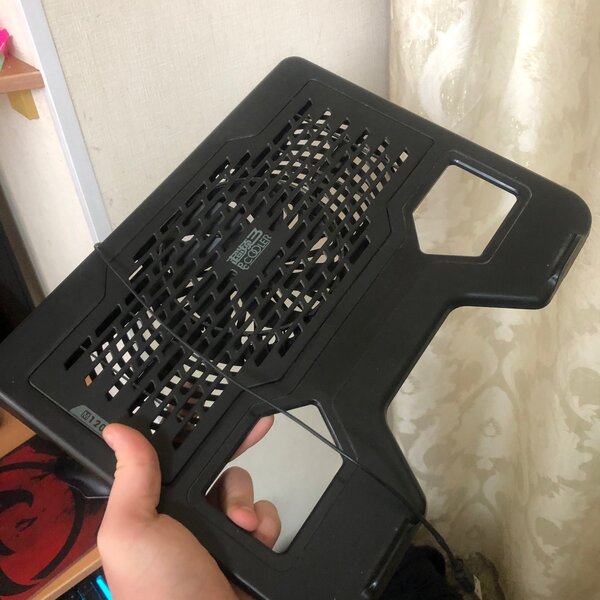 Подставка и кулер охлаждения для ноутбука,фирма cooler