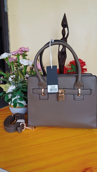 Sac à main élégant femme